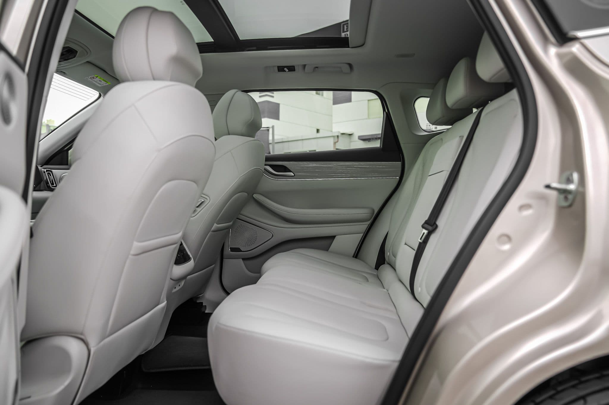 Second row seat 40:60 split