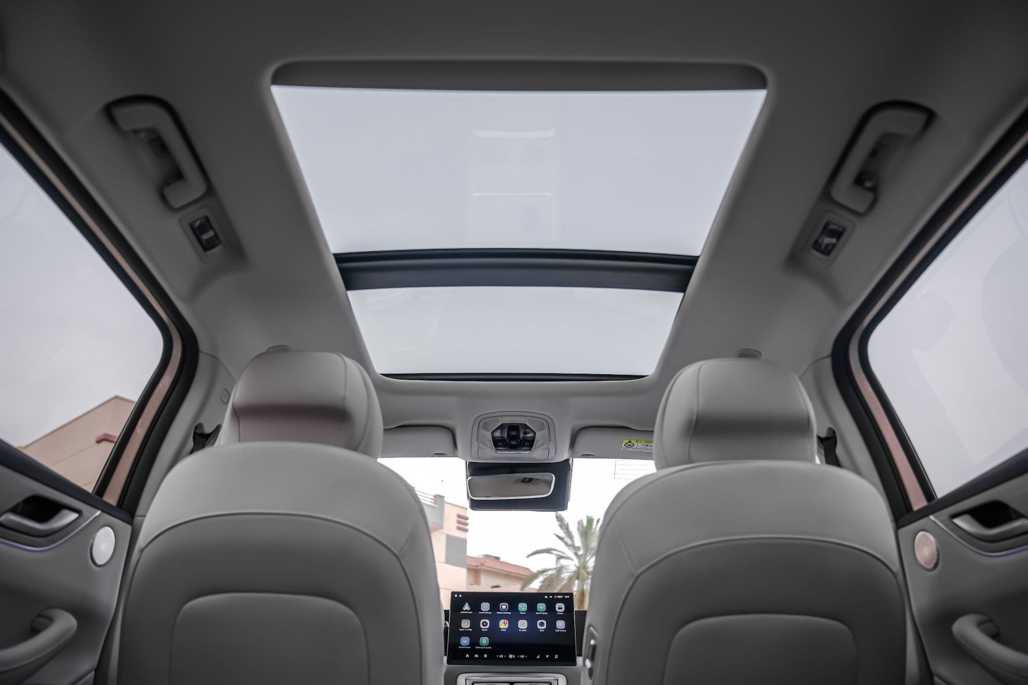 Panoramic sunroof